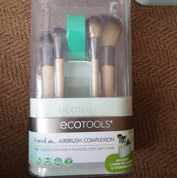 ❌❌SOLD❌❌Ecotools makeup brushes bundle - Picture 4 of 5